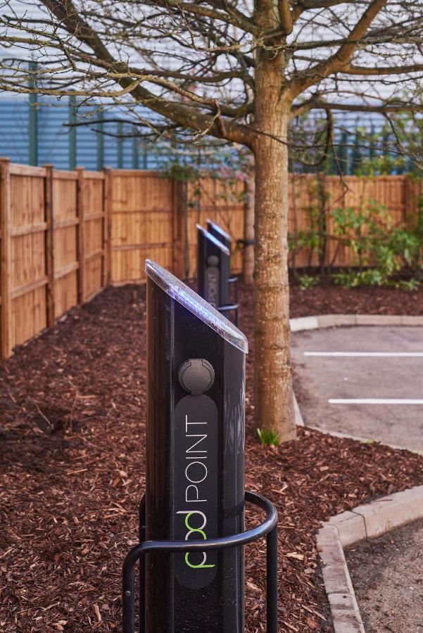 Seven Living Slough - Free Parking & Fast Wi-Fi Apartment ภายนอก รูปภาพ
